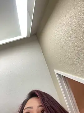 Snapshot of Dnasty408 chatting on 11.11.25 Dnasty408 online show from 11.11.25