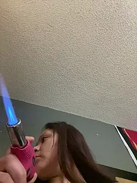 Snapshot of Dnasty408 chatting on 03.19.26 Dnasty408 online show from 03.19.26