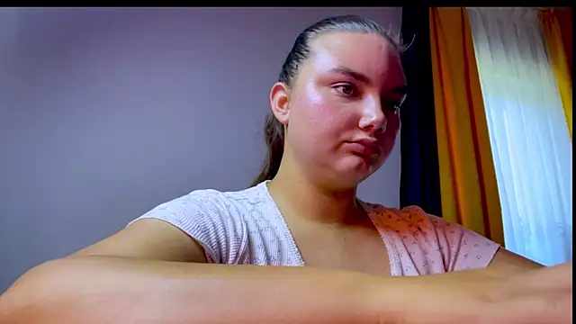 Snapshot of Dreamyblushfairy chatting on 07.30.26 Dreamyblushfairy online show from 07.30.26