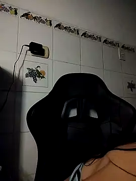 Snapshot of StarSex22 chatting on 12.29.24 StarSex22 online show from 12.29.24