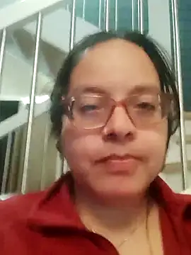 Snapshot of Tanyabigtits chatting on 10.15.25 Tanyabigtits online show from 10.15.25