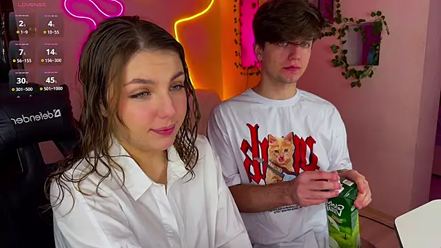 RobertAndLinela online show from 03.04.25