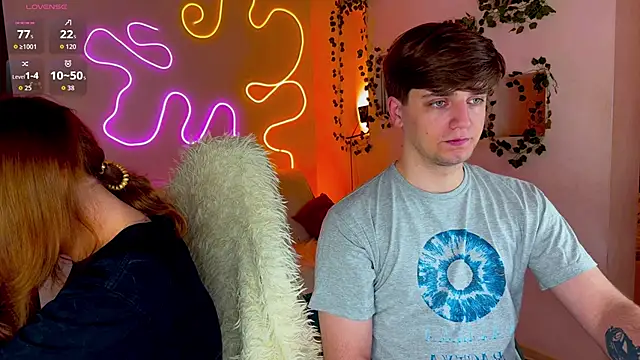 RobertAndLinela online show from 09.10.25