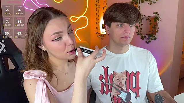 RobertAndLinela online show from 10.03.25