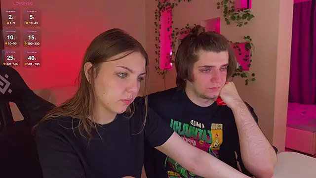 RobertAndLinela online show from 07.10.26