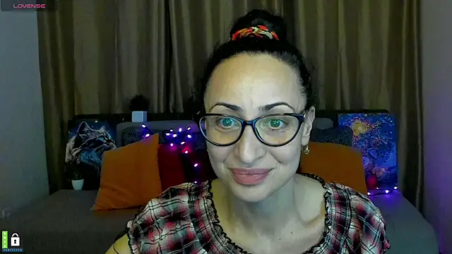 Snapshot of Arianasweety23 chatting on 02.06.25 Arianasweety23 online show from 02.06.25