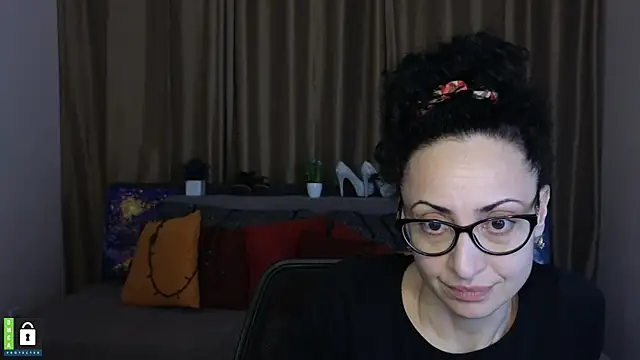 Snapshot of Arianasweety23 chatting on 03.05.25 Arianasweety23 online show from 03.05.25