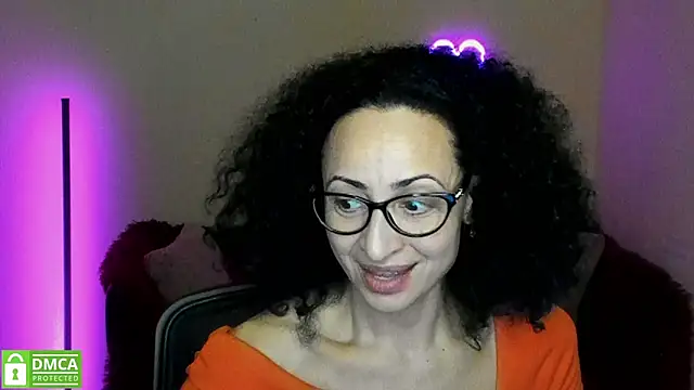 Snapshot of Arianasweety23 chatting on 03.17.25 Arianasweety23 online show from 03.17.25