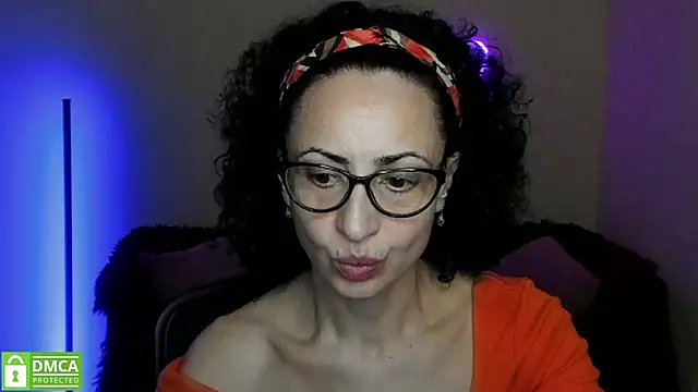 Snapshot of Arianasweety23 chatting on 03.18.25 Arianasweety23 online show from 03.18.25