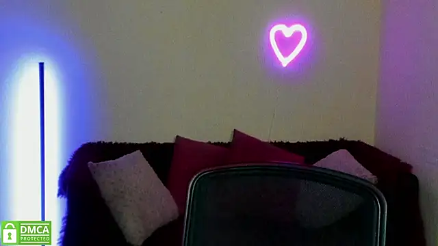 Snapshot of Arianasweety23 chatting on 03.18.25 Arianasweety23 online show from 03.18.25