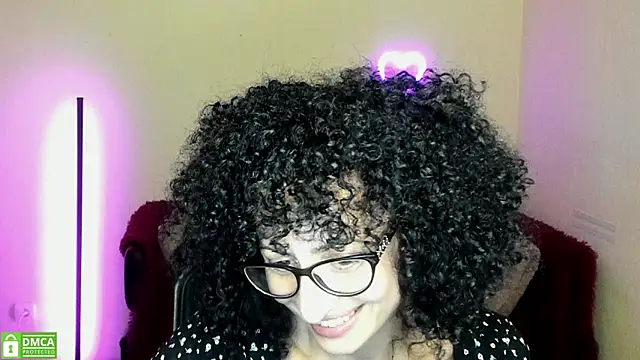 Snapshot of Arianasweety23 chatting on 09.12.25 Arianasweety23 online show from 09.12.25