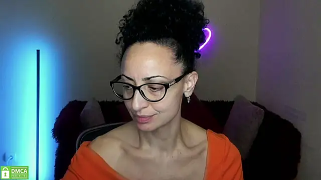 Snapshot of Arianasweety23 chatting on 09.15.25 Arianasweety23 online show from 09.15.25