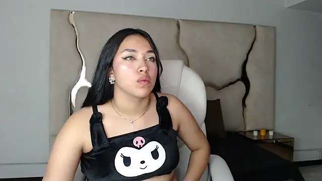 IsabellRodriguez18 online show from 02.23.25