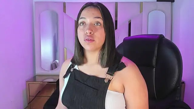 IsabellRodriguez18 online show from 03.13.26