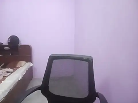 IamRentedBoybfriend online show from 12.23.25