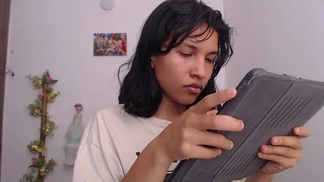 mari heart online show from 12.17.25