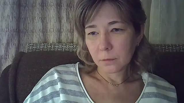 EllaJohnsonX online show from 01.12.25