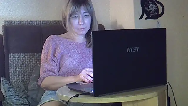 Snapshot of EllaJohnsonX chatting on 03.15.26 EllaJohnsonX online show from 03.15.26