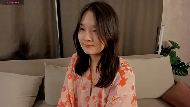 Maekko online show from 02.25.26