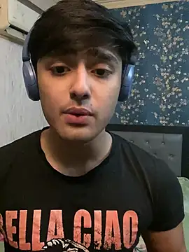 Snapshot of sunny49477 chatting on 02.20.25 sunny49477 online show from 02.20.25