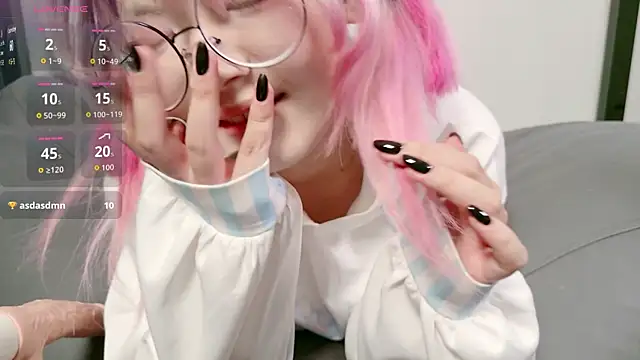 Yu UwU  online show from 06.07.26