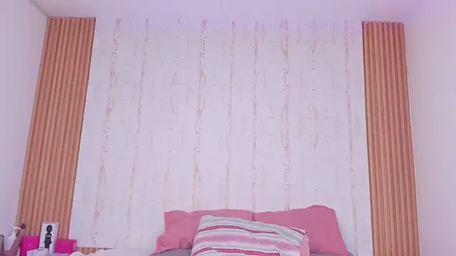Snapshot of two_milkyway chatting on 07.21.26 two milkyway online show from 07.21.26