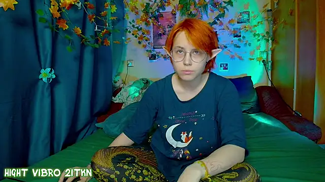 TrickyKitsune online show from 11.03.25