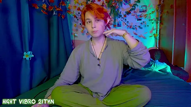 TrickyKitsune online show from 11.27.25