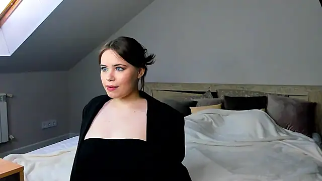 EricaElliott online show from 03.15.25