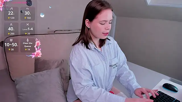 EricaElliott online show from 09.16.25