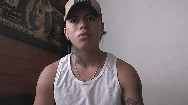 Snapshot of Thiago_x_Sahara chatting on 01.13.25 Thiago x Sahara online show from 01.13.25