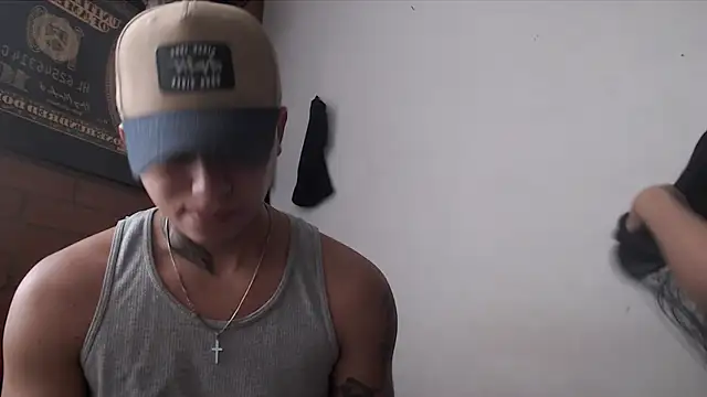 Snapshot of Thiago_x_Sahara chatting on 01.15.25 Thiago x Sahara online show from 01.15.25