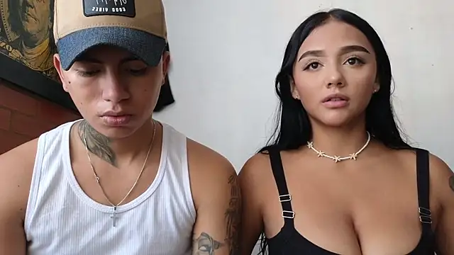 Snapshot of Thiago_x_Sahara chatting on 02.01.25 Thiago x Sahara online show from 02.01.25