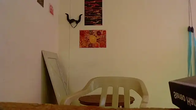 Snapshot of Maam_Ine chatting on 10.07.25 Maam Ine online show from 10.07.25