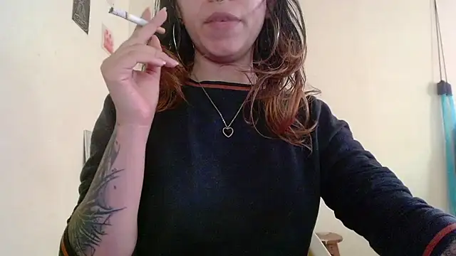 Snapshot of Maam_Ine chatting on 10.14.25 Maam Ine online show from 10.14.25