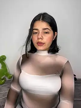 Snapshot of pretty_angela1 chatting on 02.02.25 pretty angela1 online show from 02.02.25