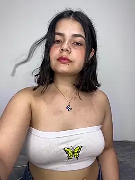 Snapshot of pretty_angela1 chatting on 02.23.25 pretty angela1 online show from 02.23.25