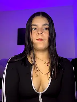 Snapshot of pretty_angela1 chatting on 09.25.25 pretty angela1 online show from 09.25.25