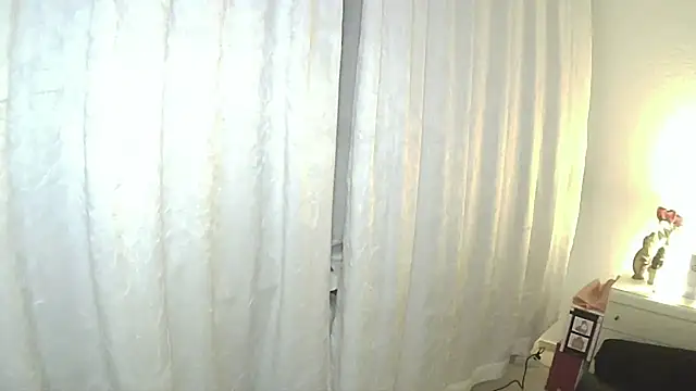 Snapshot of Sissy_Miss chatting on 02.12.26 Sissy Miss online show from 02.12.26