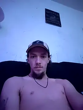 Snapshot of charmingHWC chatting on 12.31.24 charmingHWC online show from 12.31.24