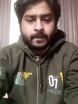 Snapshot of indihotguy chatting on 01.18.25 indihotguy online show from 01.18.25