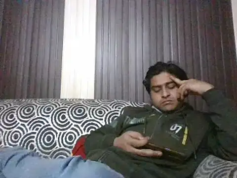 Snapshot of indihotguy chatting on 02.08.25 indihotguy online show from 02.08.25