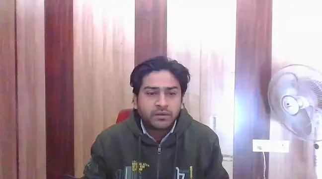 Snapshot of indihotguy chatting on 02.13.25 indihotguy online show from 02.13.25