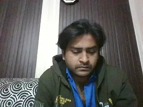 Snapshot of indihotguy chatting on 02.14.25 indihotguy online show from 02.14.25