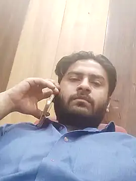 Snapshot of indihotguy chatting on 03.11.25 indihotguy online show from 03.11.25