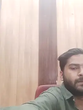 Snapshot of indihotguy chatting on 03.14.25 indihotguy online show from 03.14.25