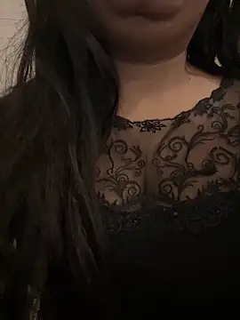 queen pari online show from 12.25.24