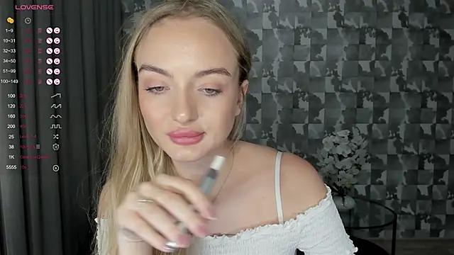 A delina online show from 11.21.25