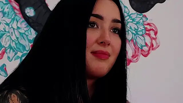 KimKhallifa online show from 01.19.25