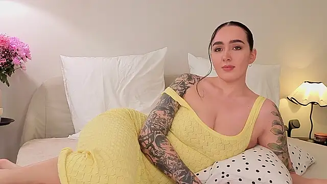 KimKhallifa online show from 03.18.26